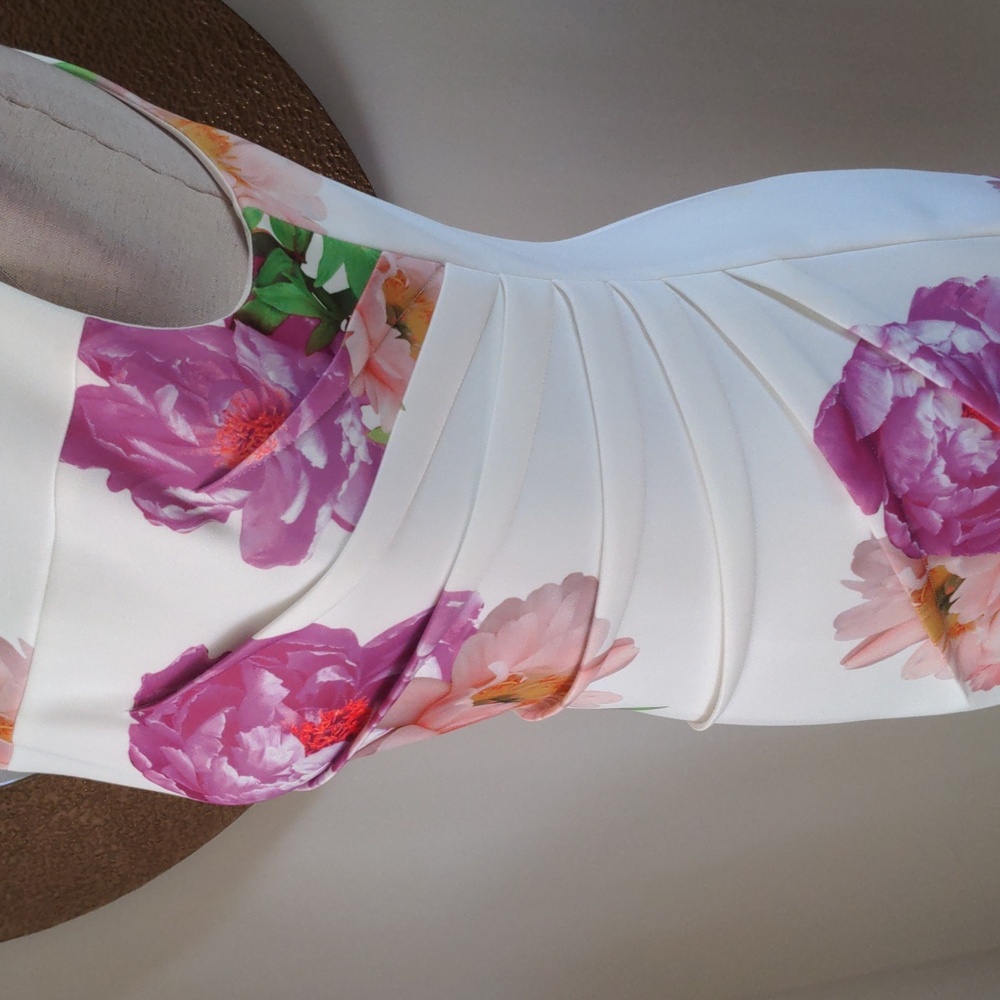 Calvin Klein dress - Picture 5 of 8